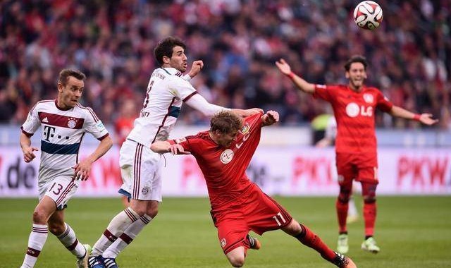  拜仁慕尼黑客场奏凯，德甲霸主地位稳固如初  