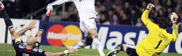  科隆丁斯基双响炮发威，助球队客场全身而退拿一分