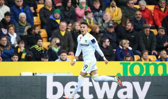  塞门约传射建功伯恩利客场击败狼队收获赛季首胜